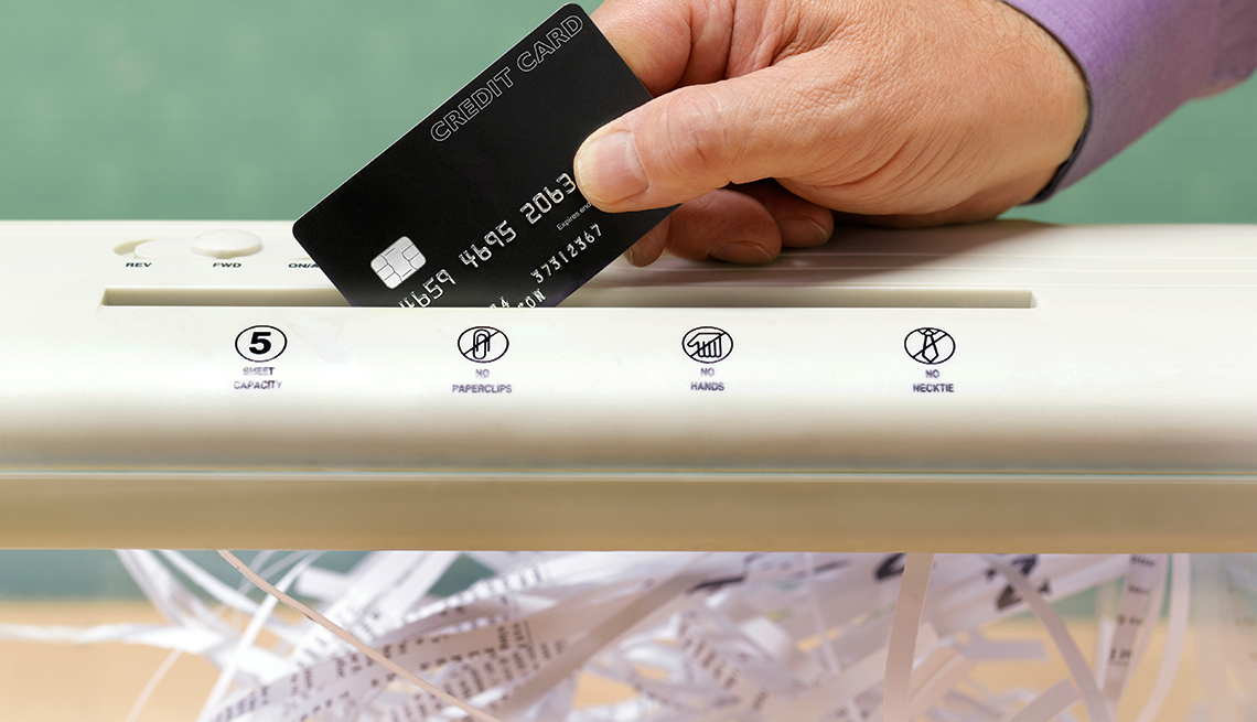 How to Avoid Common Credit-Building Mistakes